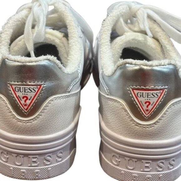GUESS Sybella Low Top Round Toe Sneakers in White – Size 7 M – NIB - Picture 7 of 8